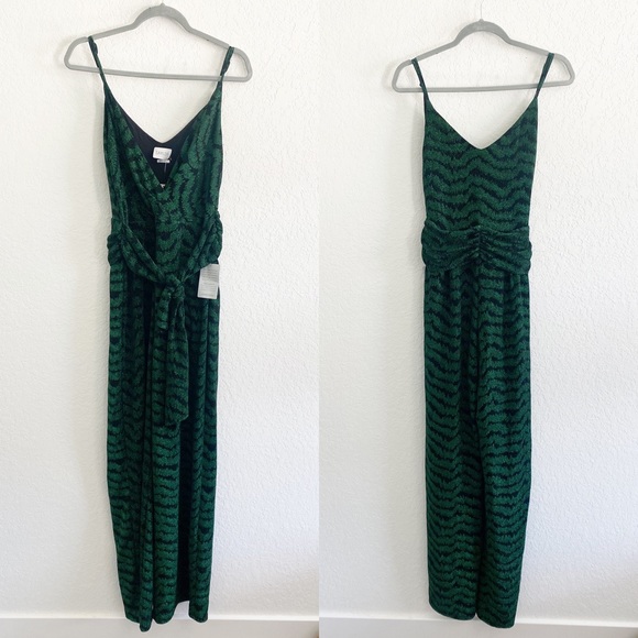 NWT Saylor Ediola Sparkle Jacquard Sleeveless Jumpsuit - Picture 4 of 6